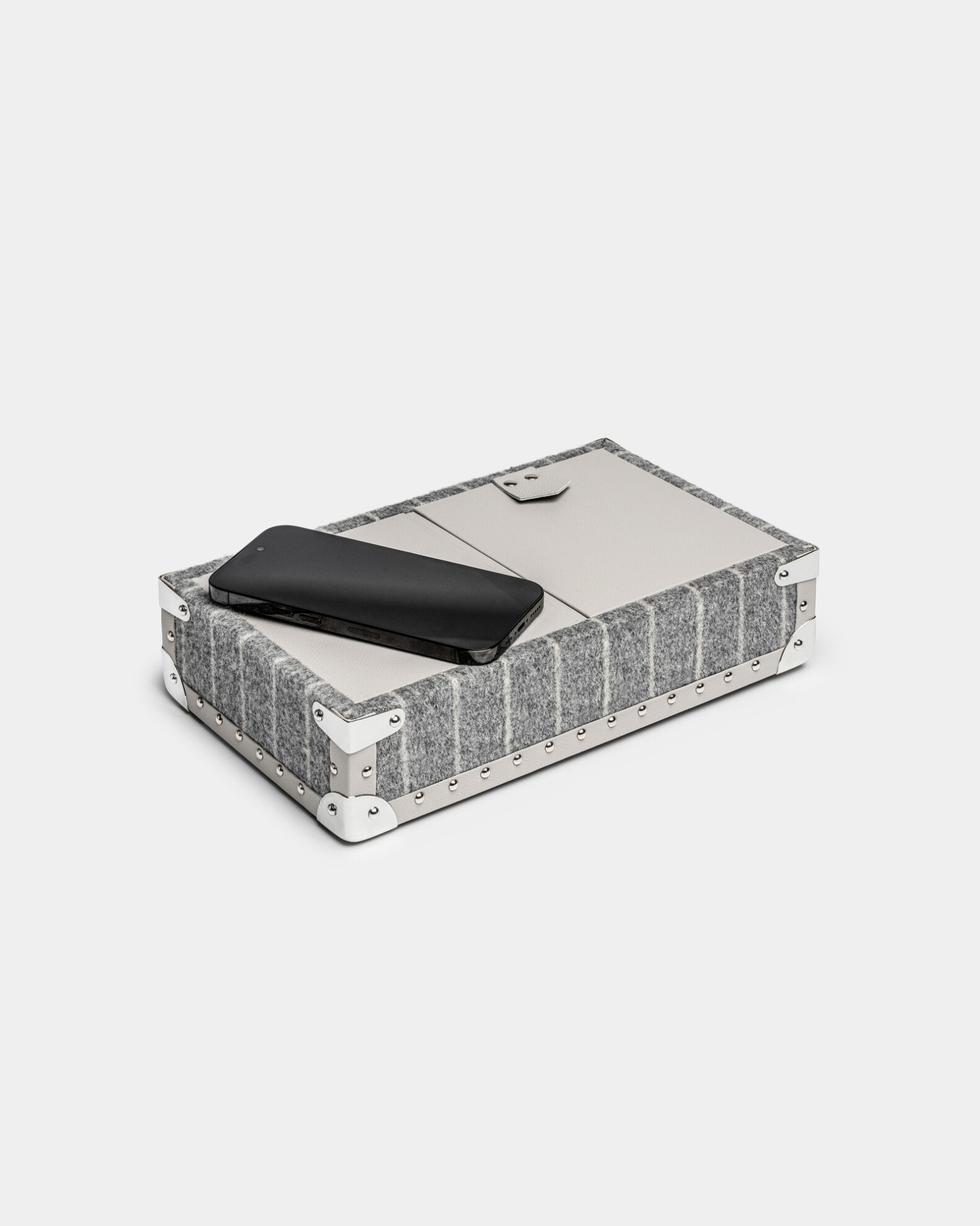 Charger Trunk - Image 3